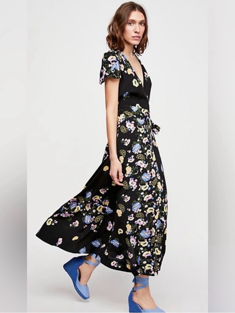Free People Jess Black Floral Wrap Maxi Dress in Size Medium